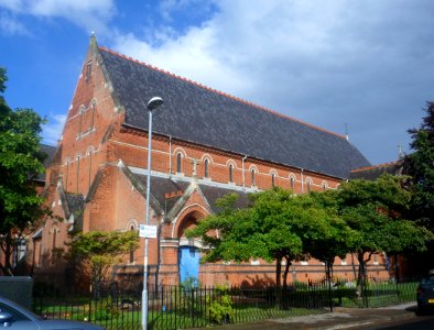 Former St Peter's Church (now Kings Church), Somers Road, Southsea (NHLE Code 1400154) (August 2017) (5)