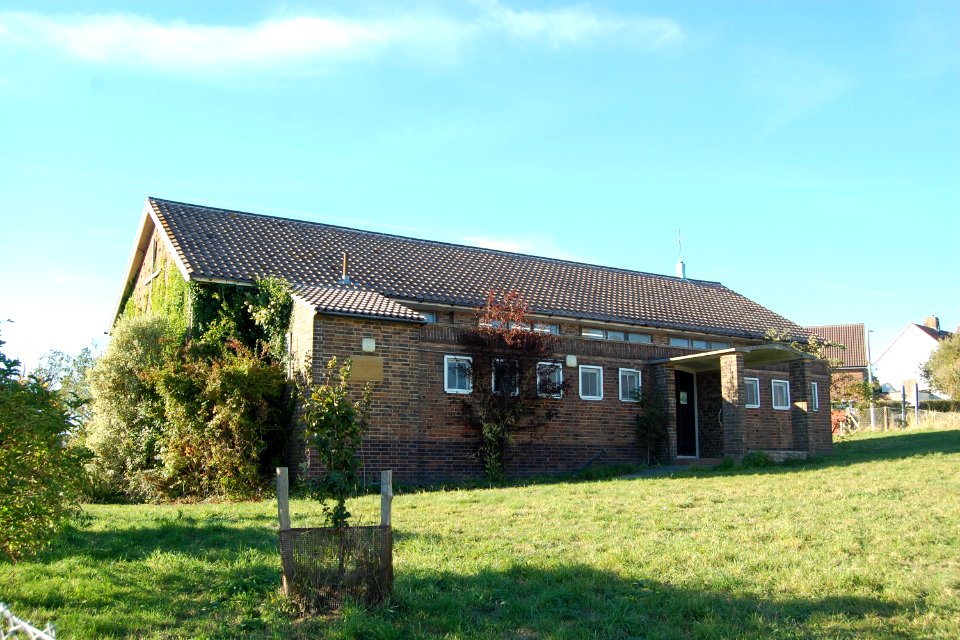 Former St Richard's Church, The Crossway, Hollingdean (September 2018) (1)