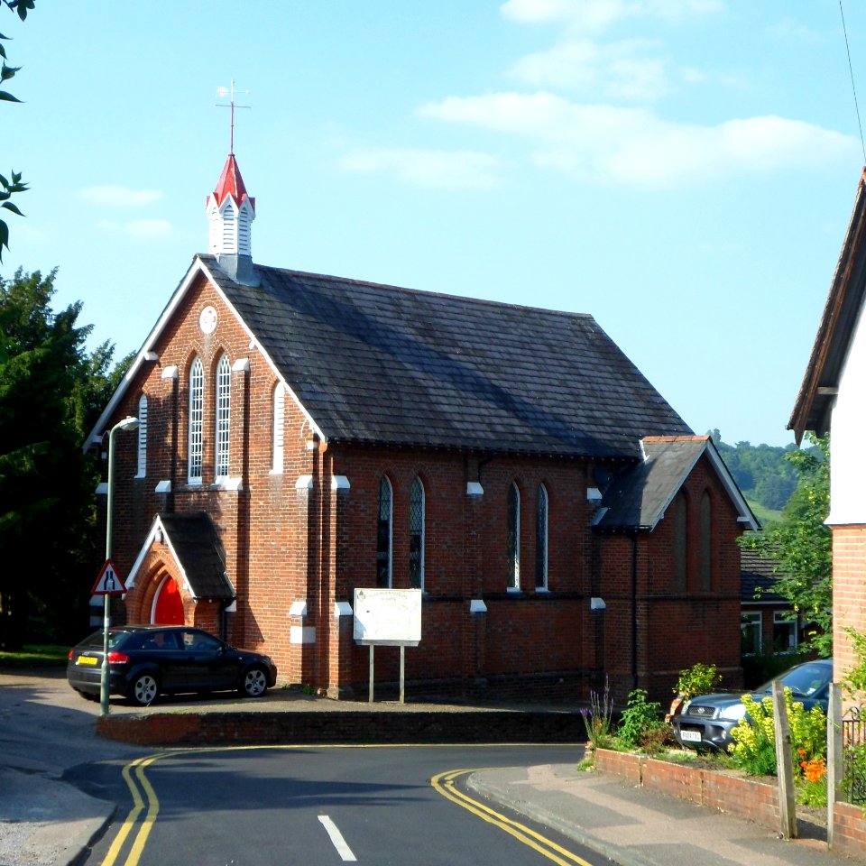 Former St John's Free Church, Chapel Lane, Westcott (July 2013) (1)