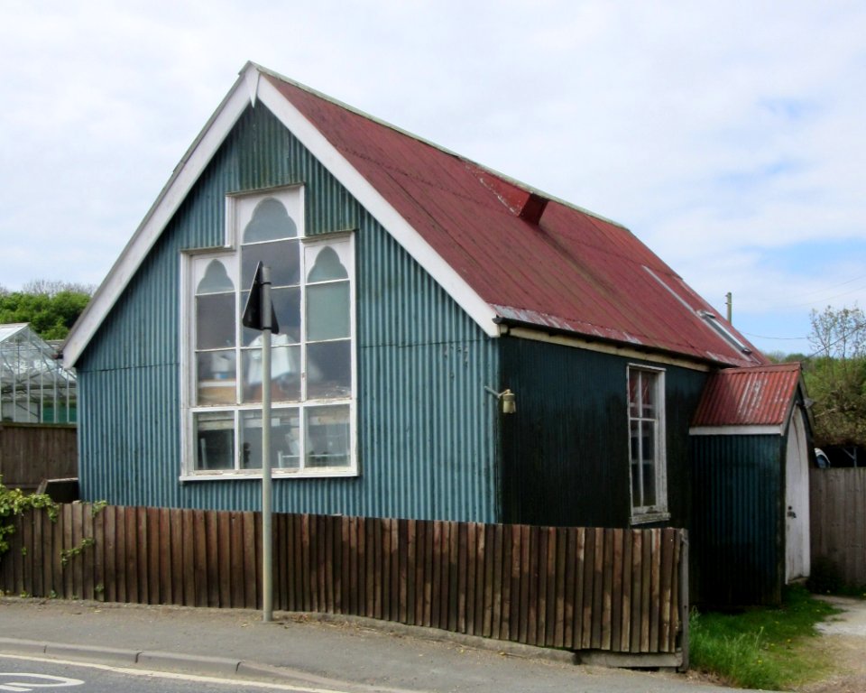 Former St John's Church, Blackwater Hollow, Rookley (May 2016) (5)