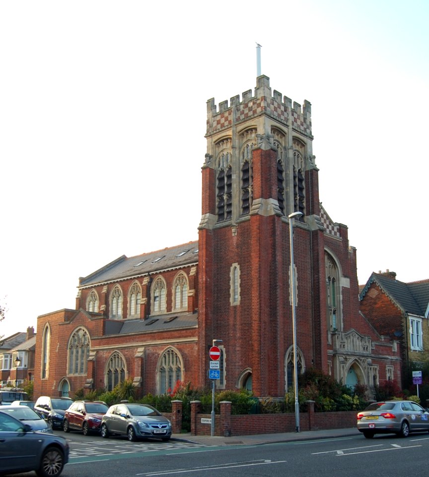 Former Southsea United Reformed Church, Victoria Road South, Southsea (March 2019) (4)