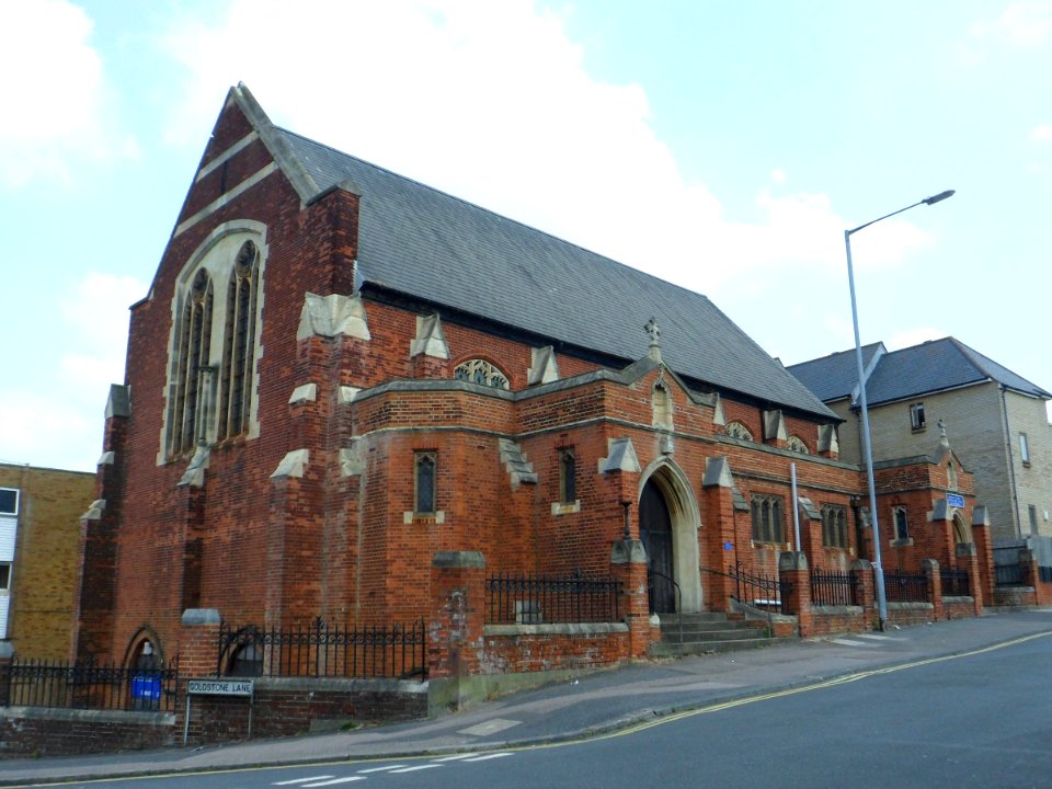Former St Agnes' Church, Newtown Road, Hove (July 2013) (2)