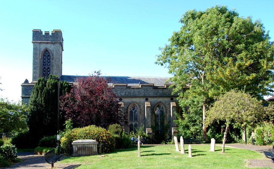 Former St Thomas's Church, St Thomas's Square, Ryde (June 2017) (1)