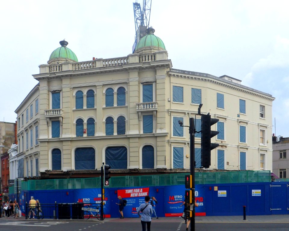 Former Sopers Drapery Building at 82 North Street (corner of Western Road), Brighton (July 2014) (1)