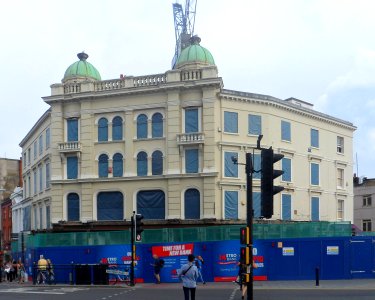 Former Sopers Drapery Building at 82 North Street (corner of Western Road), Brighton (July 2014) (1)