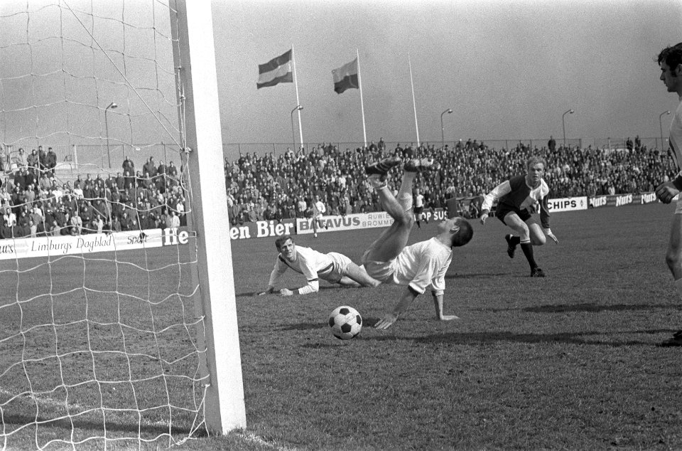 FortunaSittardia tegen Feijenoord 0-0 Geels in aktie, Bestanddeelnr 922-2943