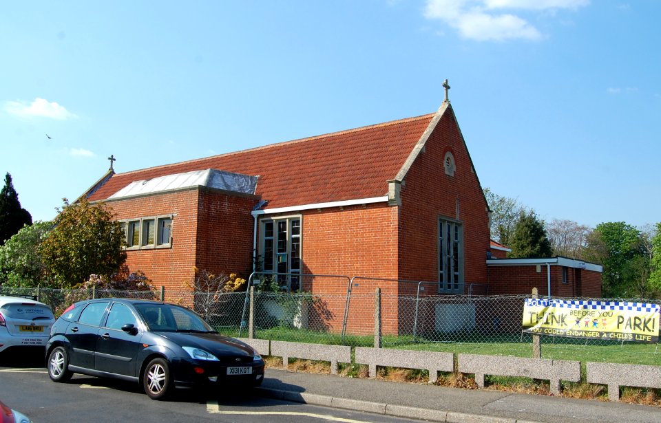 Former St Joseph's RC Church, Norman Road, Anns Hill, Gosport (April 2019) (3)