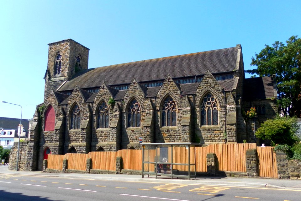 Former St Leonards-on-Sea Congregational Church, London Road, St Leonards-on-Sea (NHLE Code 1390718) (July 2011) (2)