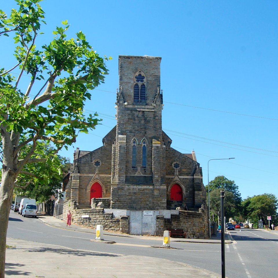 Former St Leonards-on-Sea Congregational Church, London Road, St Leonards-on-Sea (NHLE Code 1390718) (June 2020) (1)