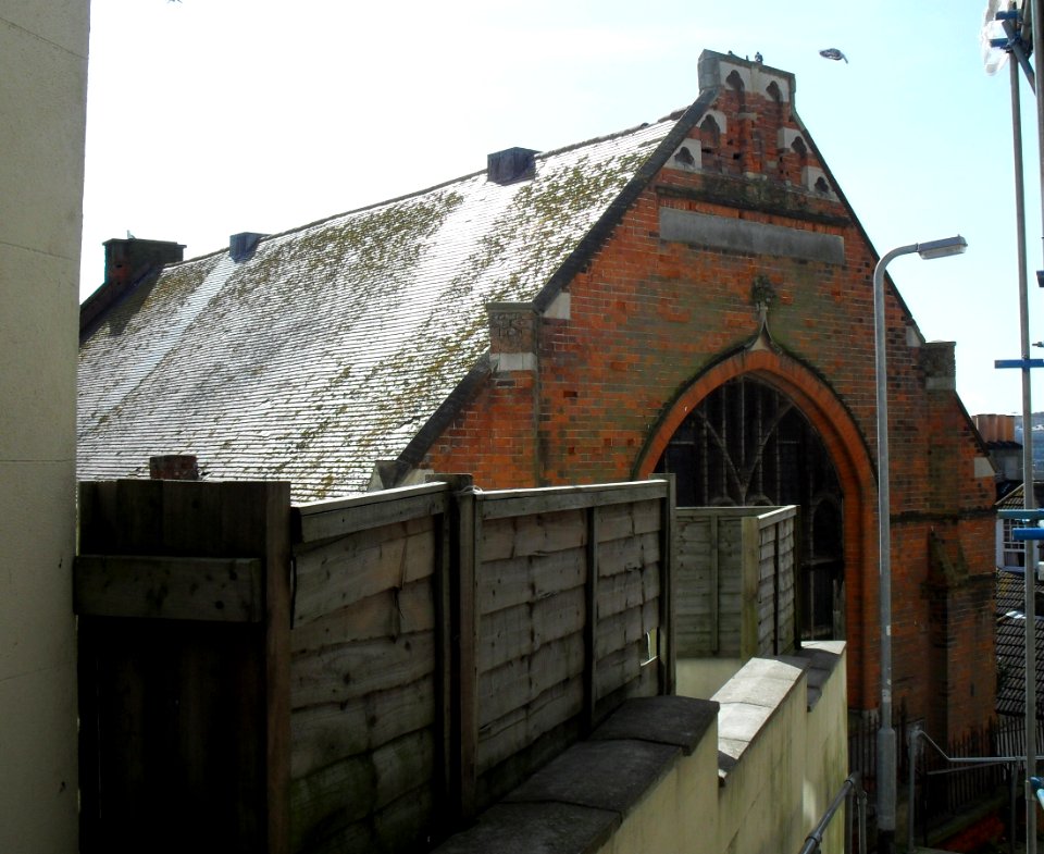Former Railway Mission Hall, Portland Steps, Hastings (April 2010) (2)