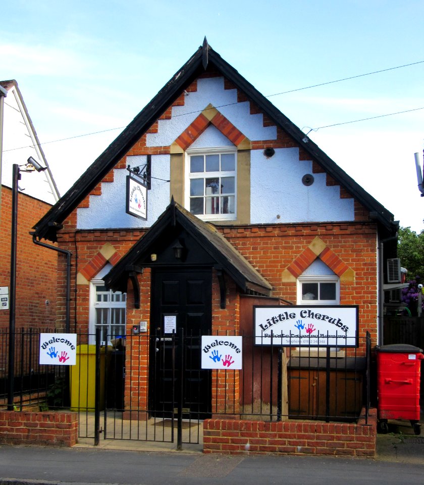 Former United Reformed Church, Station Road, West Byfleet (June 2015)