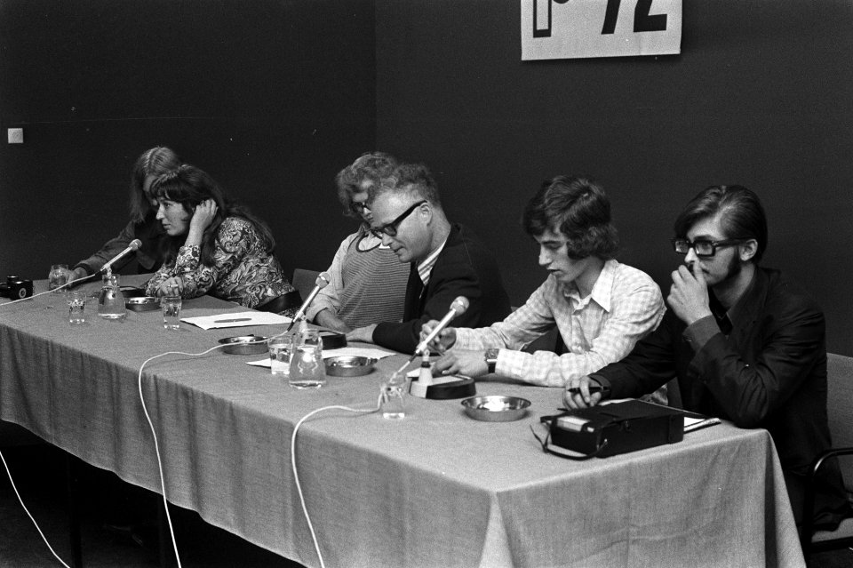Forrest Ackerman in Aviodome, opdracht Born, Bestanddeelnr 925-8387
