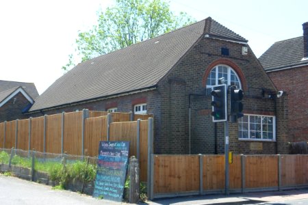 Former Wesley Hall (Methodist Chapel), High Street, Lingfield (May 2013) (3)