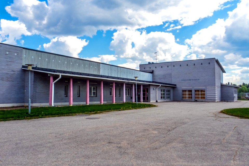 Former village school in Rekijoki Salo