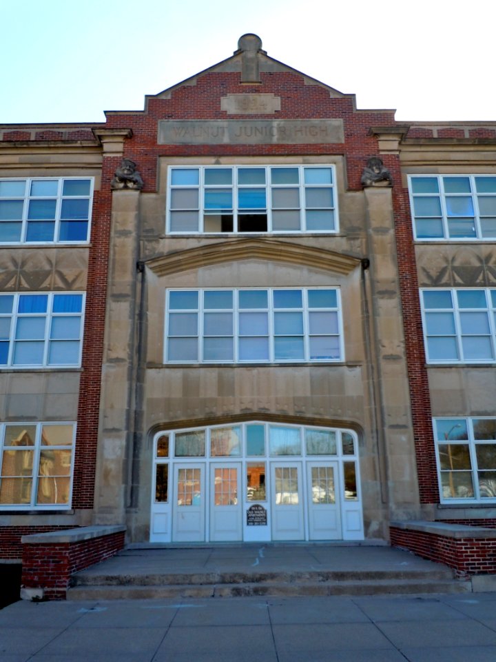 Former Walnut St HS GI NE