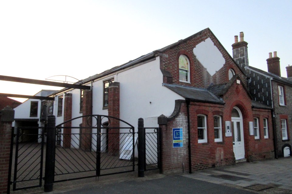 Former Zion Bible Christian Chapel, Quay Street, Newport, Isle of Wight (May 2016) (1)