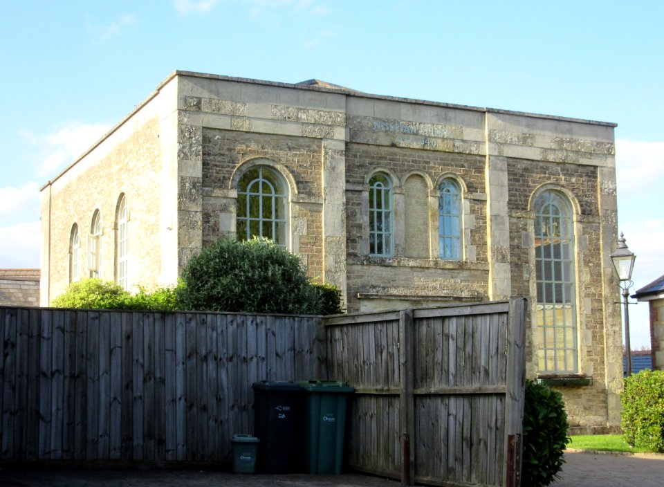 Former Wootton Methodist Chapel, Lower High Street, Wootton (May 2016) (2)