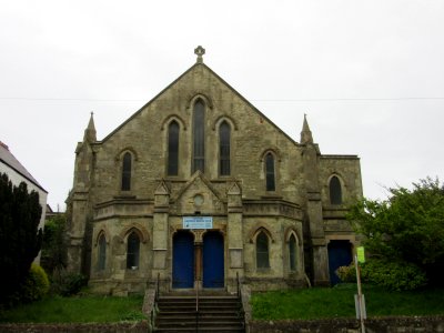 Former Ventnor United Church, High Street, Ventnor (May 2016) (2)