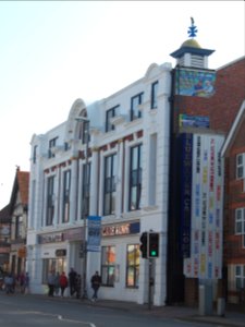 Former Oddfellows Hall, 139–147 Kingston Road, Buckland, Portsmouth (March 2019) (1)