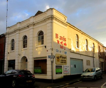 Former Node Hill Congregational Chapel, St James Street, Newport, Isle of Wight (May 2016) (2)