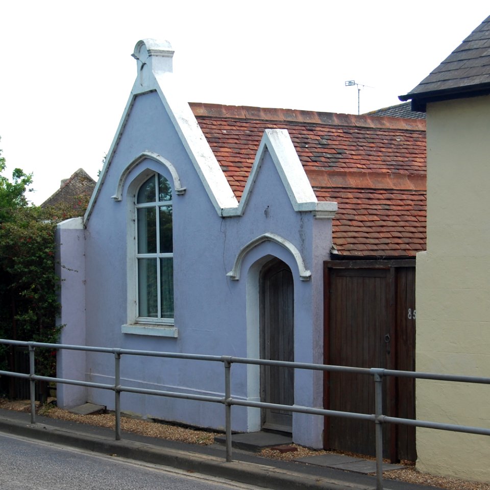 Former North Hayling United Reformed Church, Havant Road, Hayling Island (May 2019) (4)