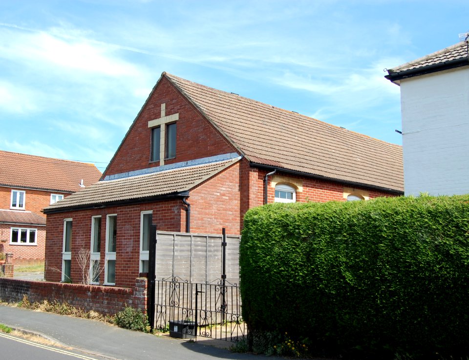 Former Netley Methodist Church, New Road-Chamberlayne Road junction, Netley (May 2019) (2)