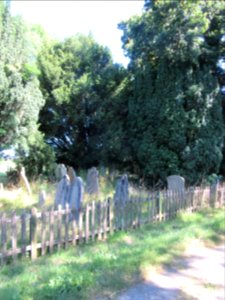 Former Providence Chapel, Chapel Road, Charlwood (August 2016) (Graveyard) (1)