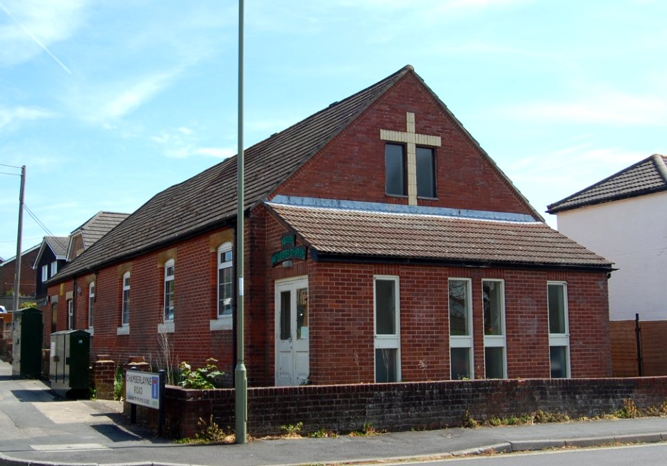 Former Netley Methodist Church, New Road-Chamberlayne Road junction, Netley (May 2019) (5)