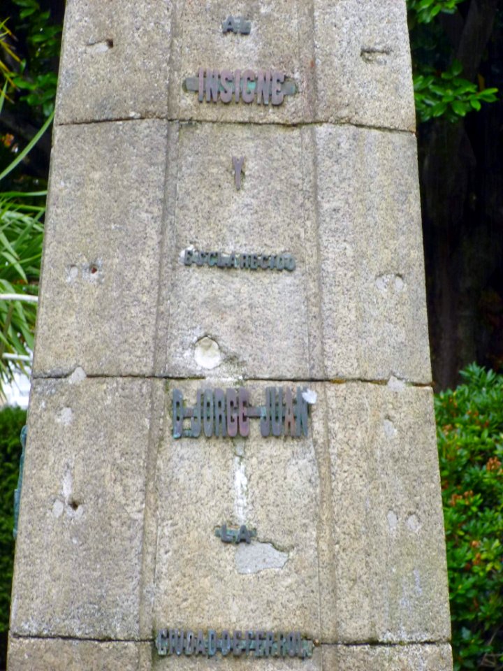 Ferrol - Jardines de Herrera, monumento a Jorge Juan 1
