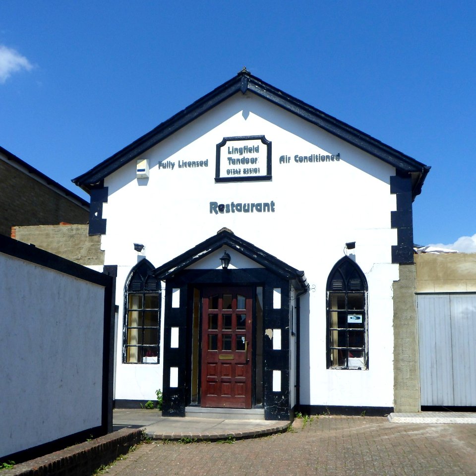 Former Salem Baptist Chapel, High Street, Lingfield (May 2013) (1)