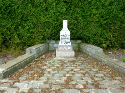Ferfay (Pas-de-Calais, Fr) mémorial fusillés 1944