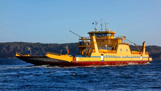 Ferry Tellus leaving Finnsbo ferry terminal