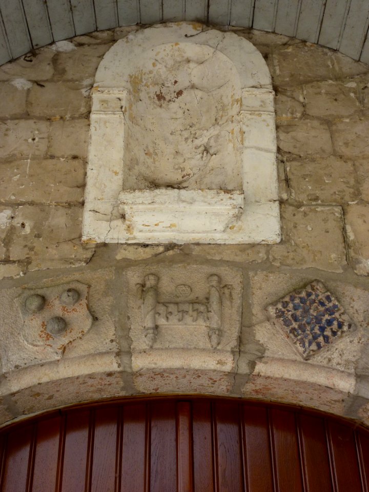 Ferfay (Pas-de-Calais, Fr) église, detail façade