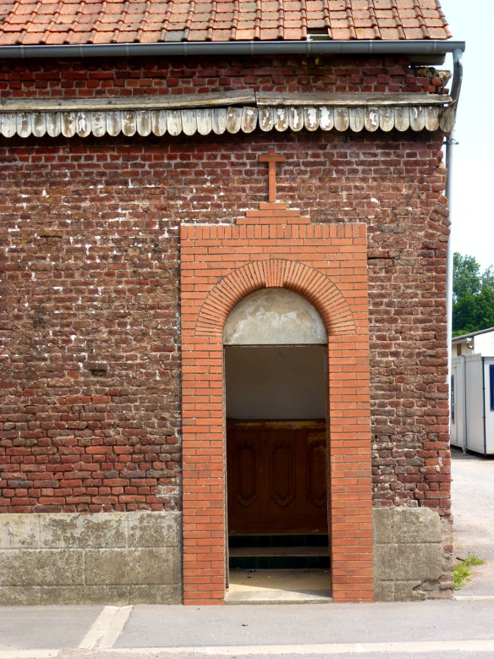 Ferfay (Pas-de-Calais, Fr) chapelle, ferme