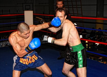 Combat gloves ring photo