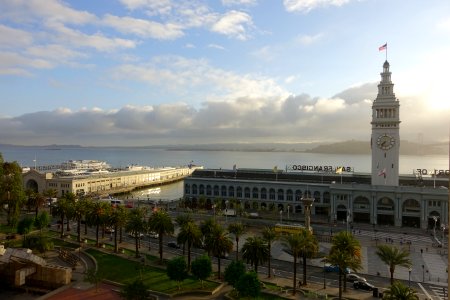 Ferry Building at dawn - DSC06453