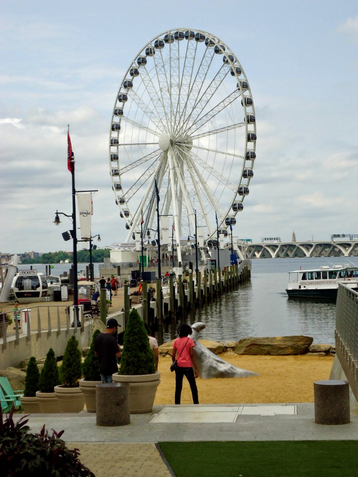 Ferris wheel at National Harbor in Maryland plus view of Potomac River