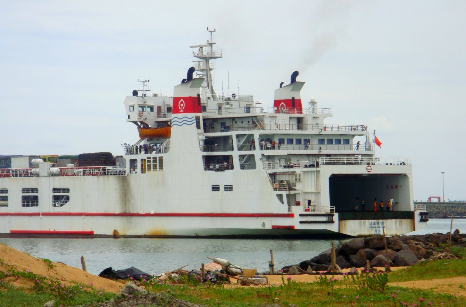 Ferry leaving South Port - 02