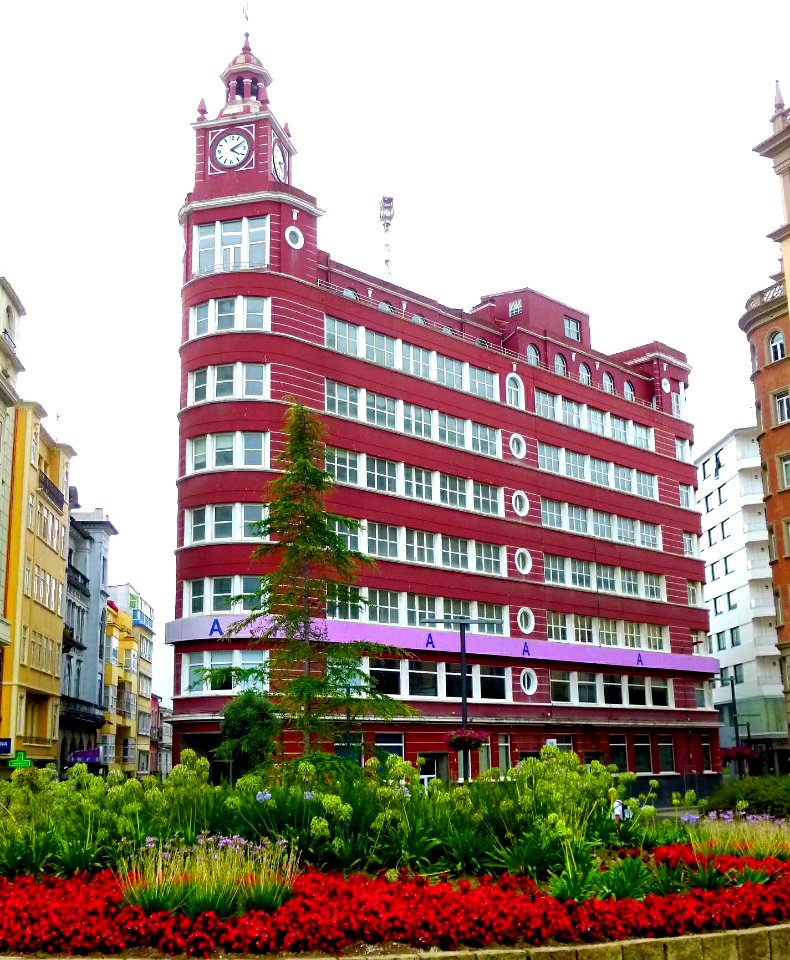 Ferrol - Plaza de España - Edificio de Abanca (Antigua sede de la Caja de Ahorros y Monte de Piedad de Ferrol) 1