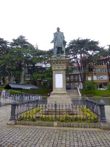 Ferrol - Barrio de La Magdalena - Plaza de Amboaxe - monumento al Marqués de Amboage 1