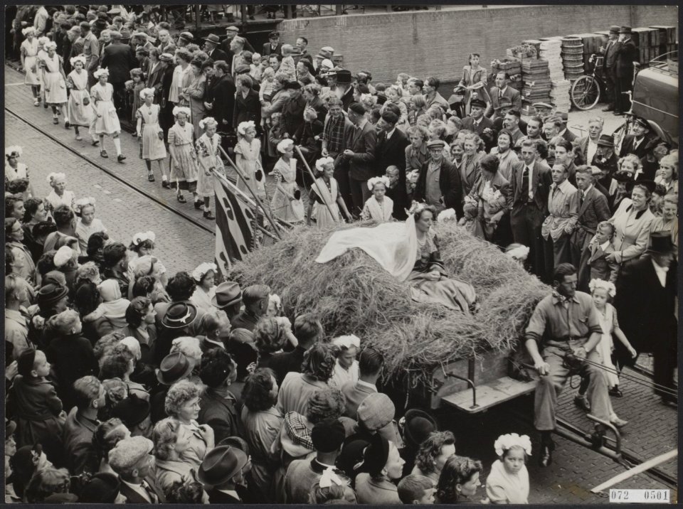 Festiviteiten, folklore, optochten, Hooifeest, Bestanddeelnr 072-0501