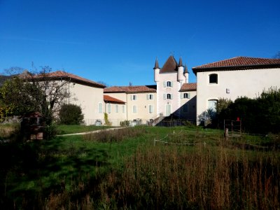 Ferme château de Rochemure - Arrière, profil