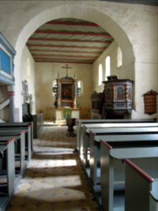 Feldsteinkirche Rahnsdorf -Saal mit Chor- Anfang April 2015