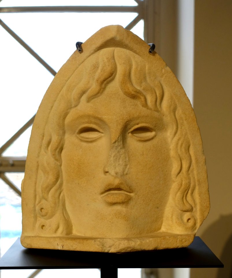 Female mask, architectural decoration, 2 of 4, Athribis, Tell Atrib at Benha, Egypt, 100-150 AD, marble - Hessisches Landesmuseum Darmstadt - Darmstadt, Germany - DSC00002