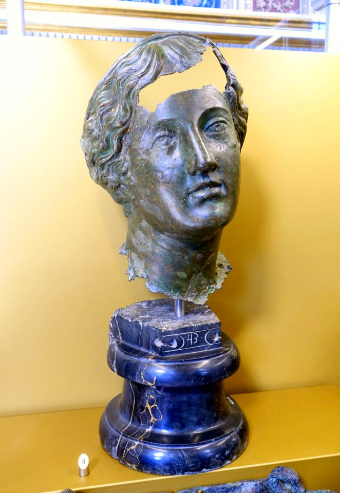 Female head, c. late 4th century AD, bronze - Vatican Museums - DSC00775