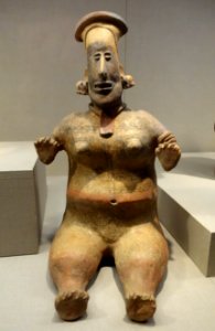 Female figure with body paint, West Mexico, Jalisco, 300 BC to 300 AD, earthenware and pigment - De Young Museum - DSC00507