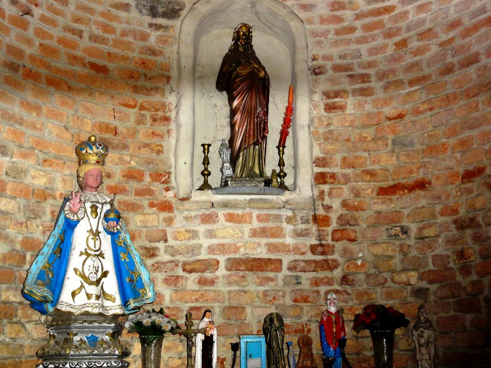 Felleries (Nord, Fr) chapelle, rue de la Place, intérieur