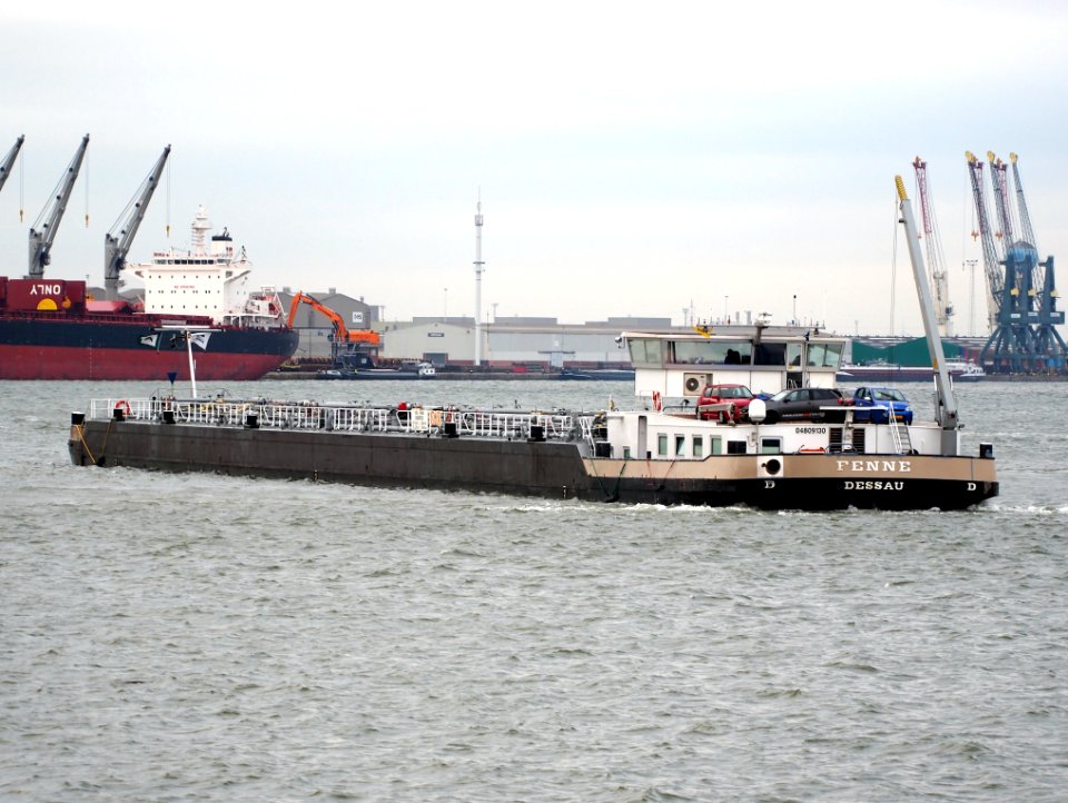 Fenne (ship, 2011), ENI 04809130, Port of Antwerp pic4