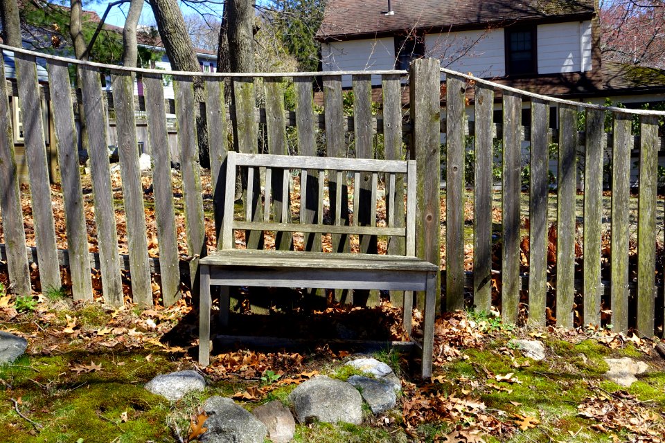 Fence with bench - Arlington, MA - DSC09896