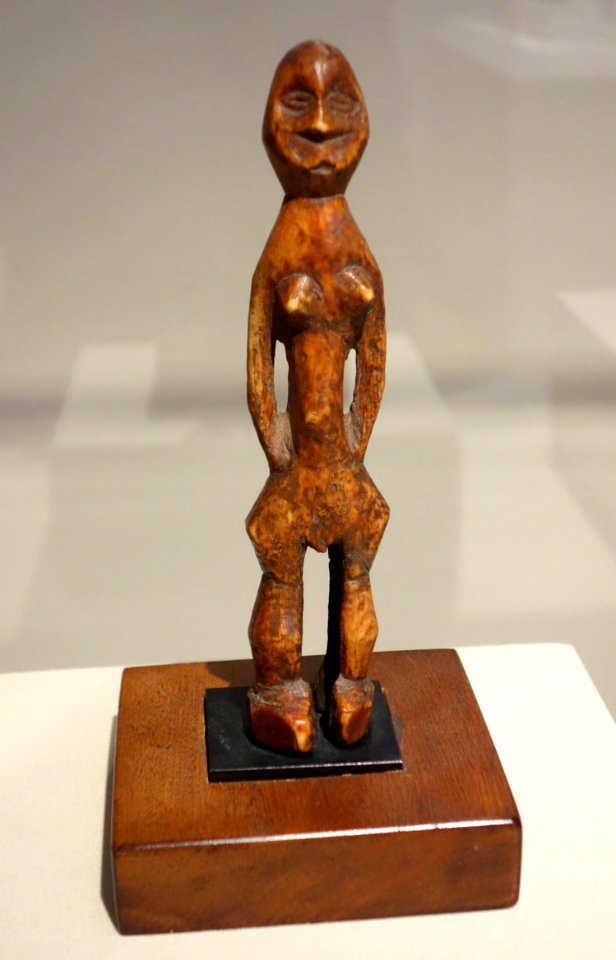 Female Figurine (possibly iginga) for Bwami Society, Congo, Lega people, late 19th to early 20th century, ivory - Chazen Museum of Art - DSC01766